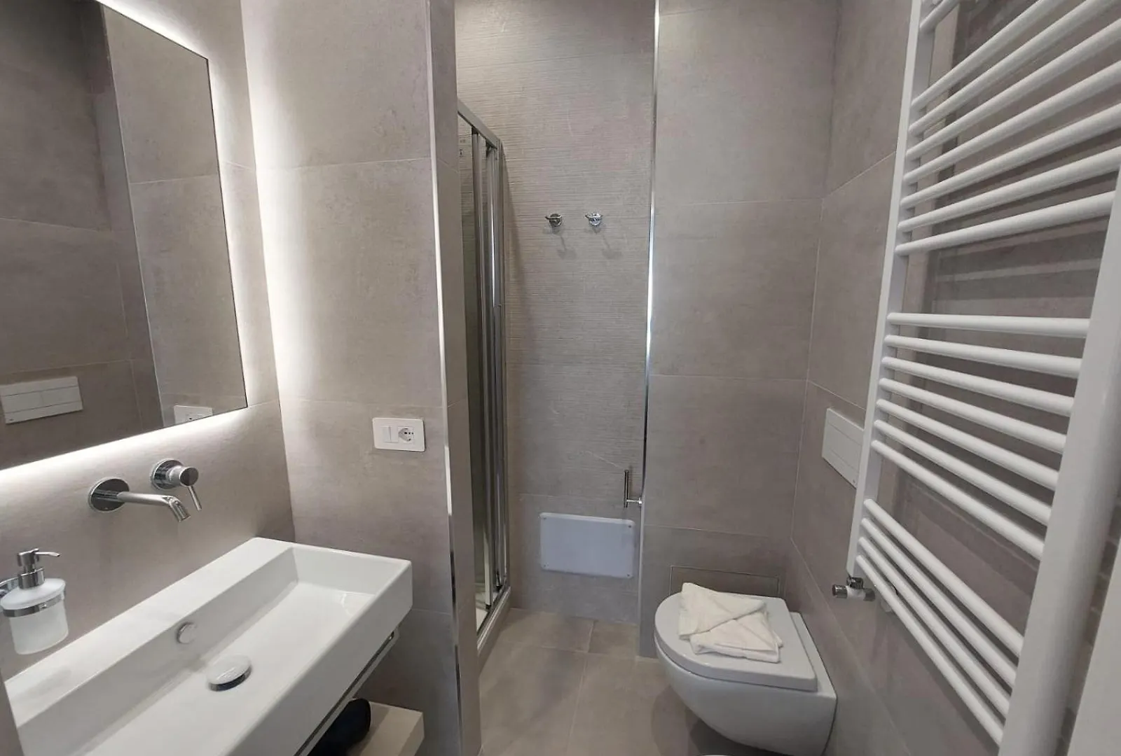 Maison Petruzzelli - Rooms In باري بيت ضيافة
